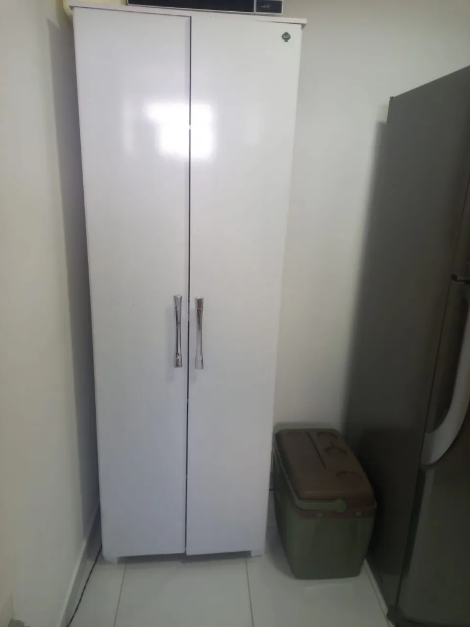 Armário de 2 portas branco