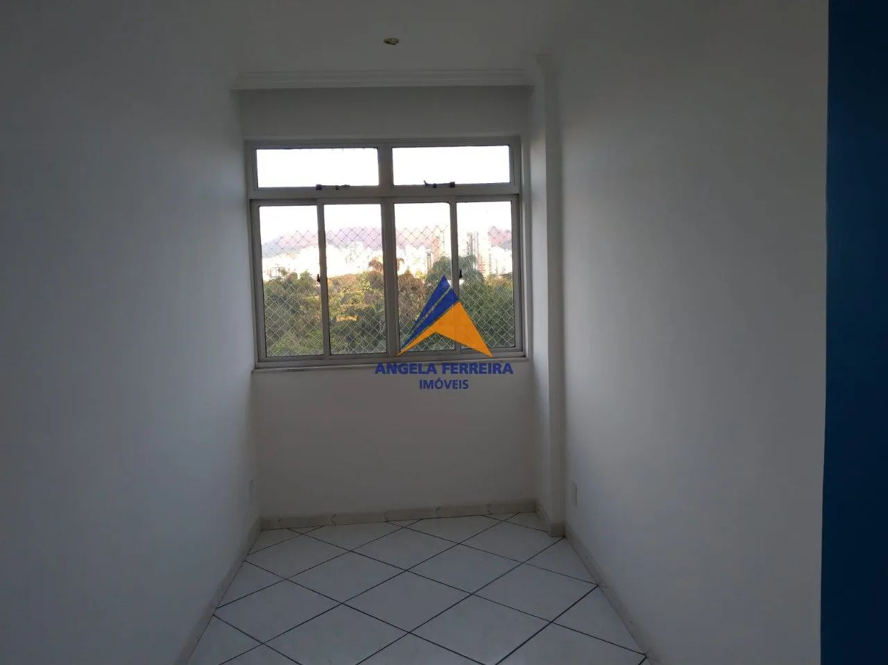 Vendo apartamento com 2 quartos, DCE e elevadores na rua da Bahia - Centro de BH - Foto 4