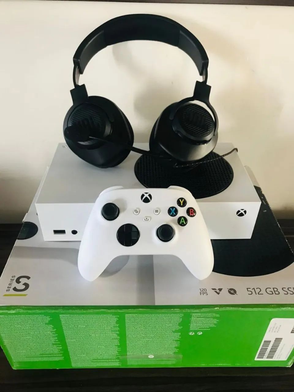 Xbox SÉRIES S + Headset JBL, zerados!!! No plástico. - Foto 2