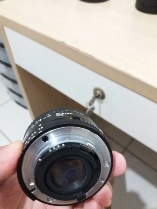 2 objetivas Nikon NIKKOR 50mm AF-S f/1.8G  e  NIKKOR 18-105mm AF-S DX f/3.5-5.6G ED VR - Foto 4