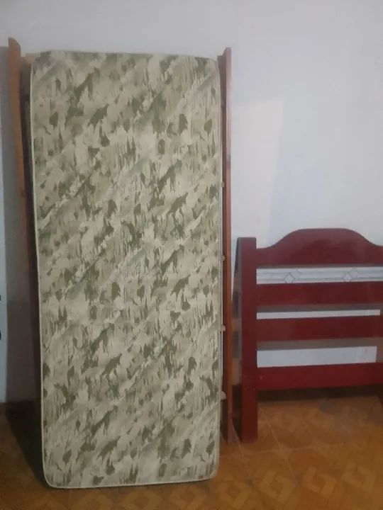 Cama solteiro de madeira maciça  - Foto 3