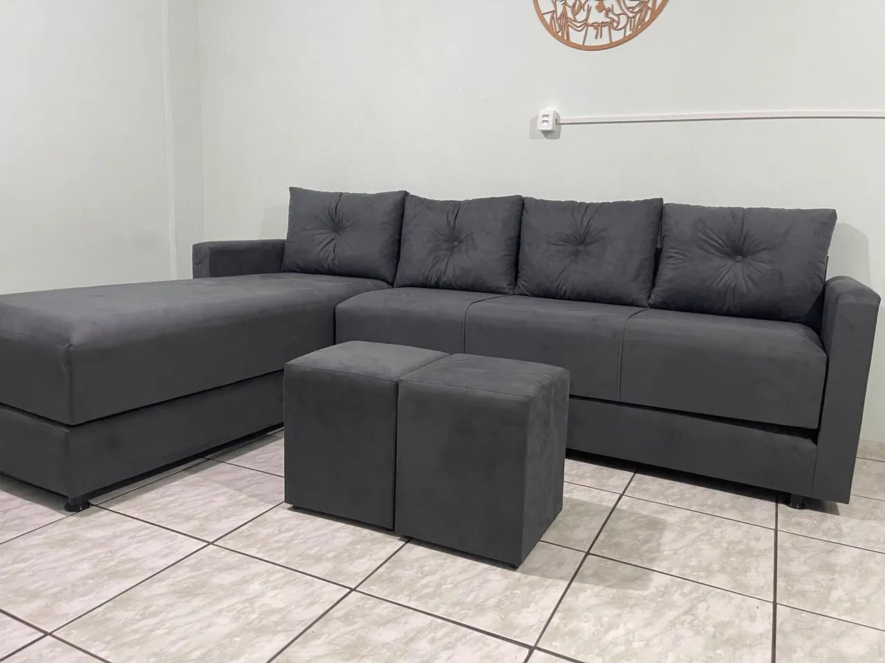 Sofá de Canto Cinza com Puff - Foto 2