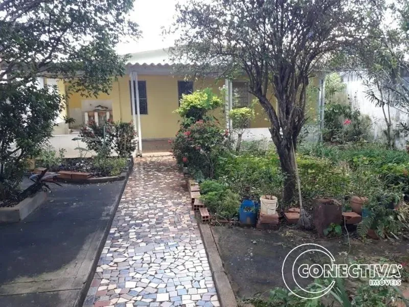 Casa à Venda Jardim Europa, Goiânia | 3 Quartos, 1 Suíte e Barracão