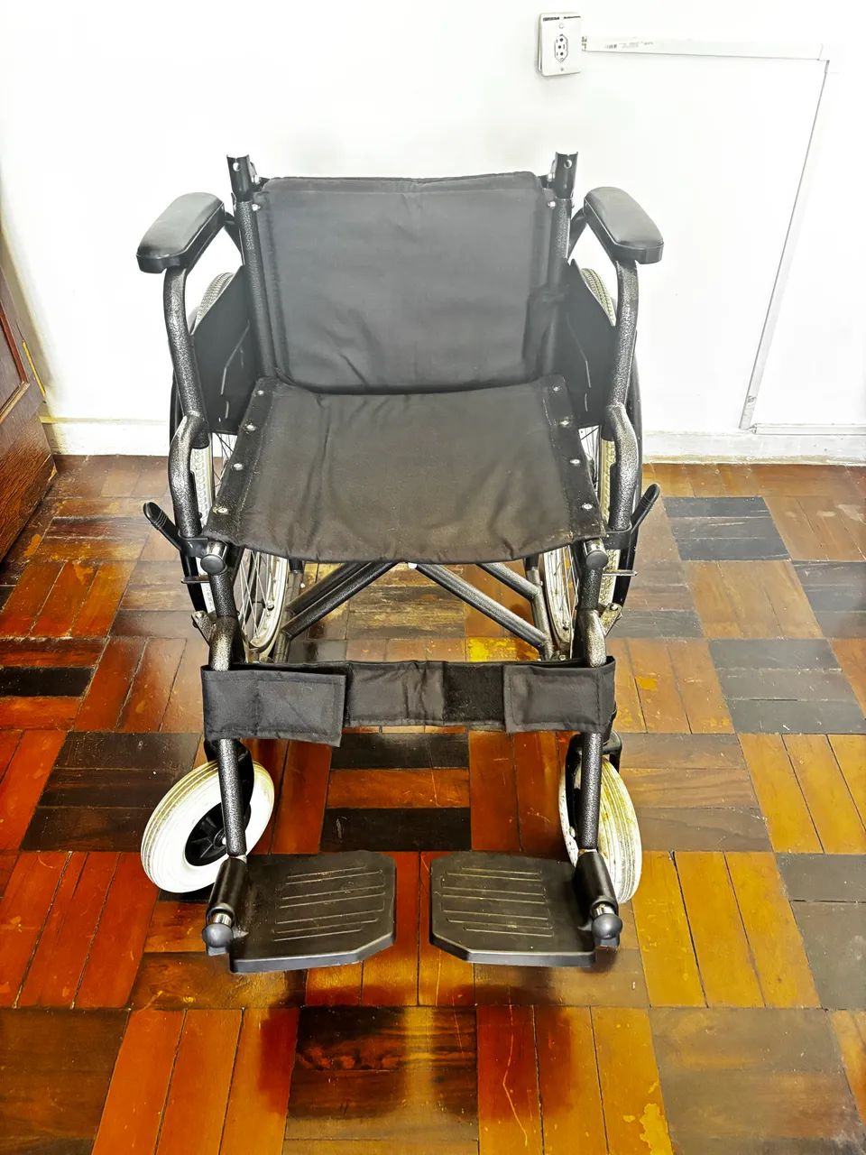 Cadeira de rodas - Foto 2