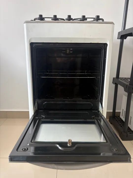 Fogão 4 Bocas Electrolux com Forno - Foto 3