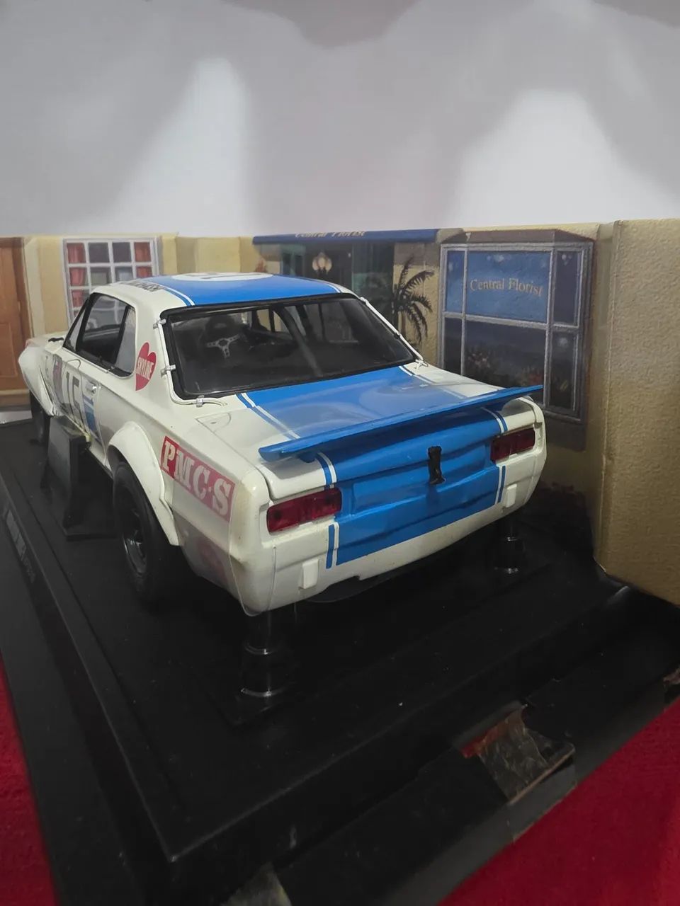 Miniatura 1:18 nissan skyline 2000 gt-r kpgc10 raríssima kyosho