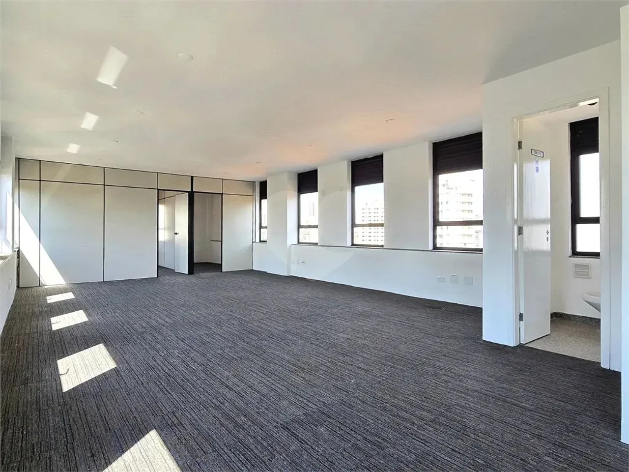 Sala comercial para aluguel com 3 salas 2 banheiros em Perdizes - São Paulo - SP
