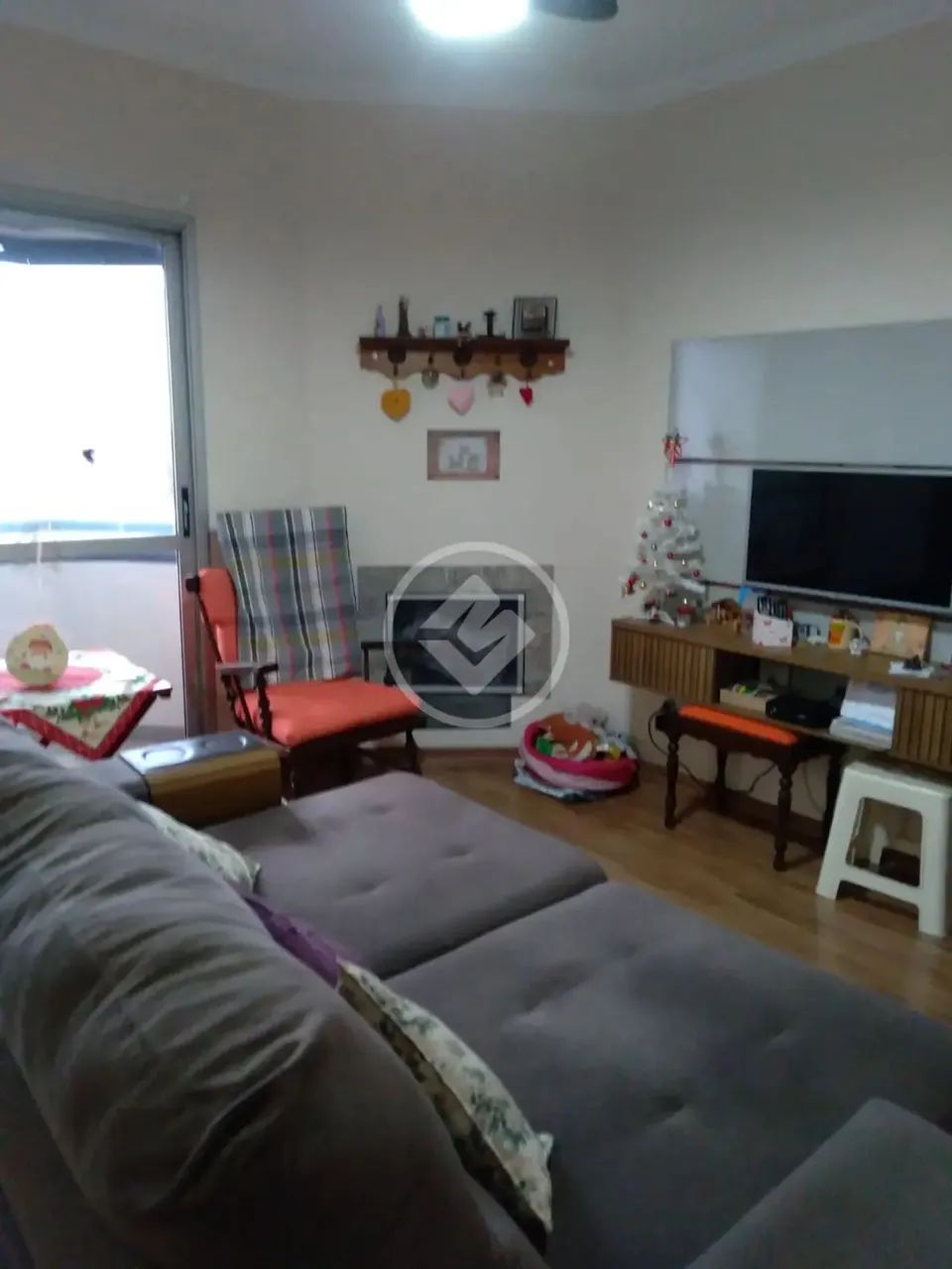Vendo Charmoso Apartamento 63m com Varanda, 2 Dormitórios, 1 Vaga de Garagem - Chácara San