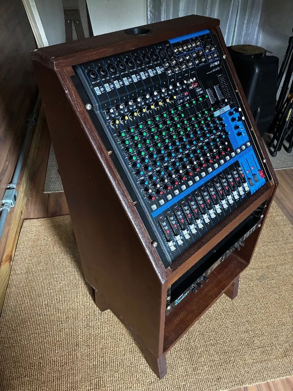 Console Yamaha MG16XU - Foto 3