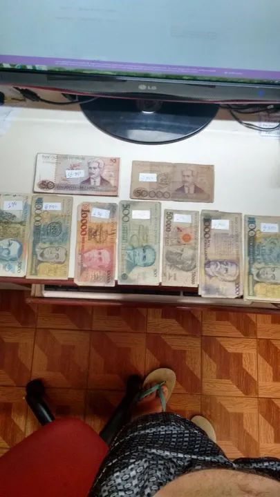 Várias notas antigas  - Foto 3