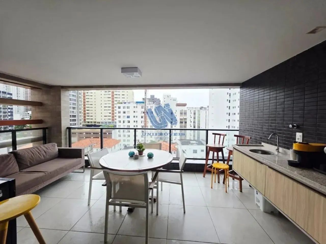 Apartamento na Barra 2 quartos sendo 1 suite 70m2 - Foto 5