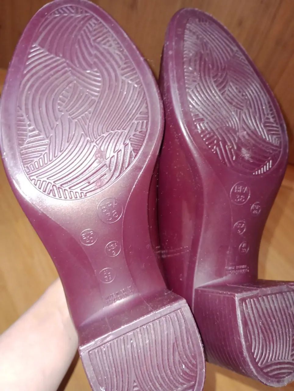 Bota estilo Melissa  - Foto 3