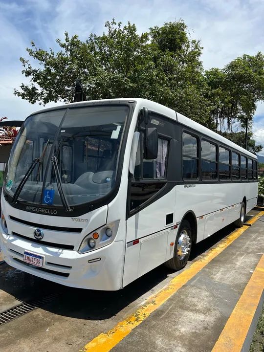 Ônibus urbano de fretamento muito novo único dono . - Foto 2