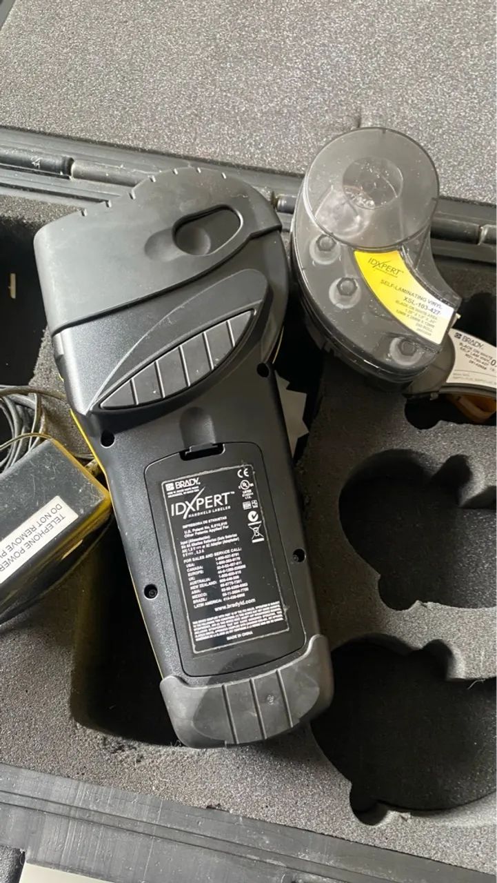 Etiquetadora Brady IDXPERT para cabos de rede  - Foto 4