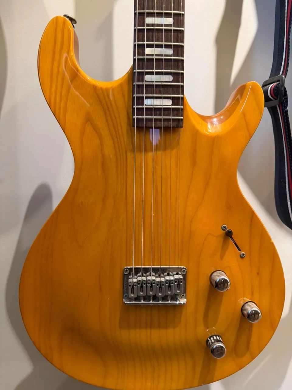 Guitarra Line 6 Variax 700