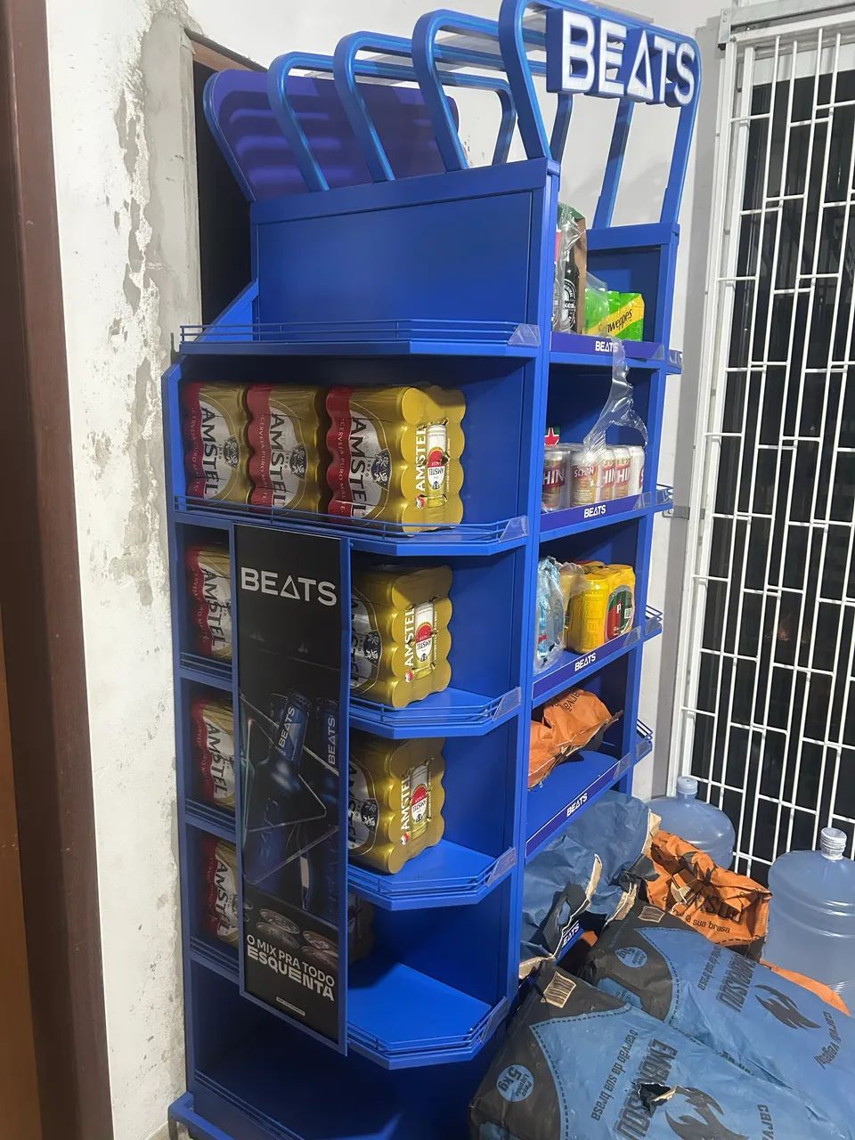 Vendo ou troco gôndola Skol Beats  - Foto 2