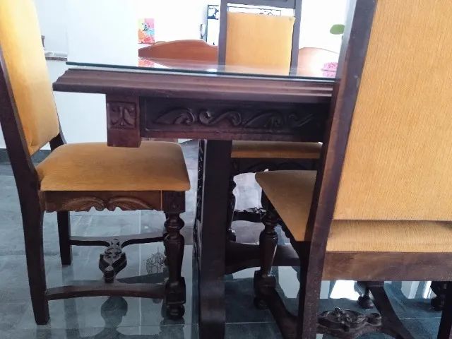 mesa de madeira com 8 cadeiras - Foto 3
