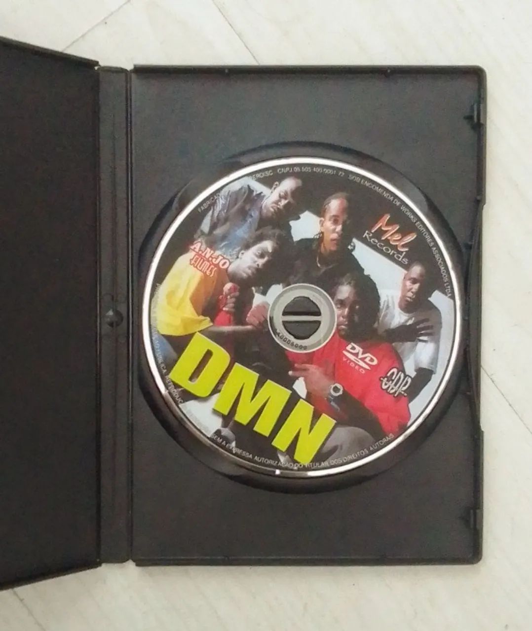 DVD - DMN - Saída de emergência - show ao vivo + clips - ORIGINAL - Foto 4