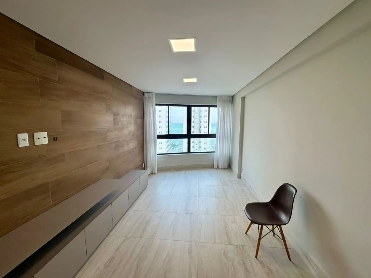 alugo apto com 2 quartos, otima localizacao