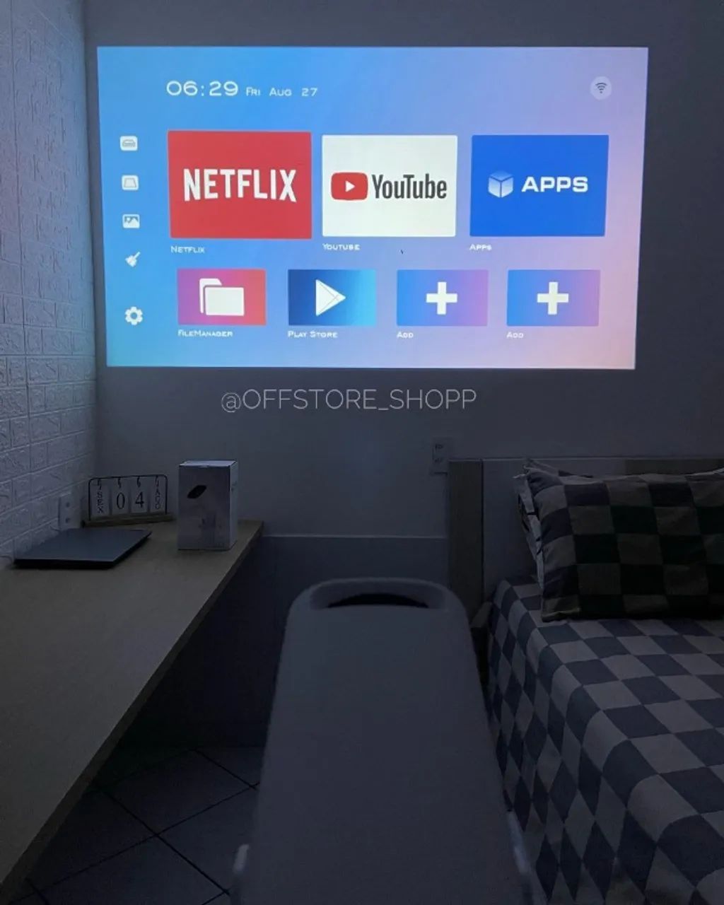 Projetor P30 + tela de100 polegadas