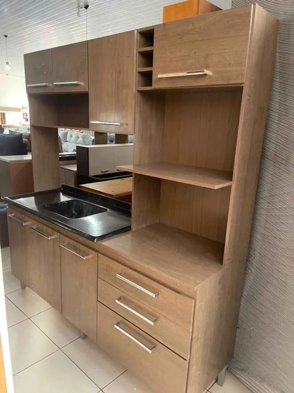 Cozinha compacta com cuba nova de marmorite