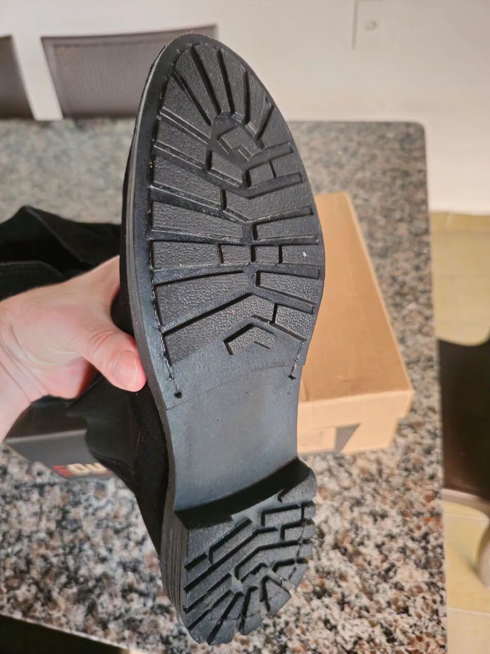 Botas Chelsea em Camurça Preta - N° 40 - Foto 4