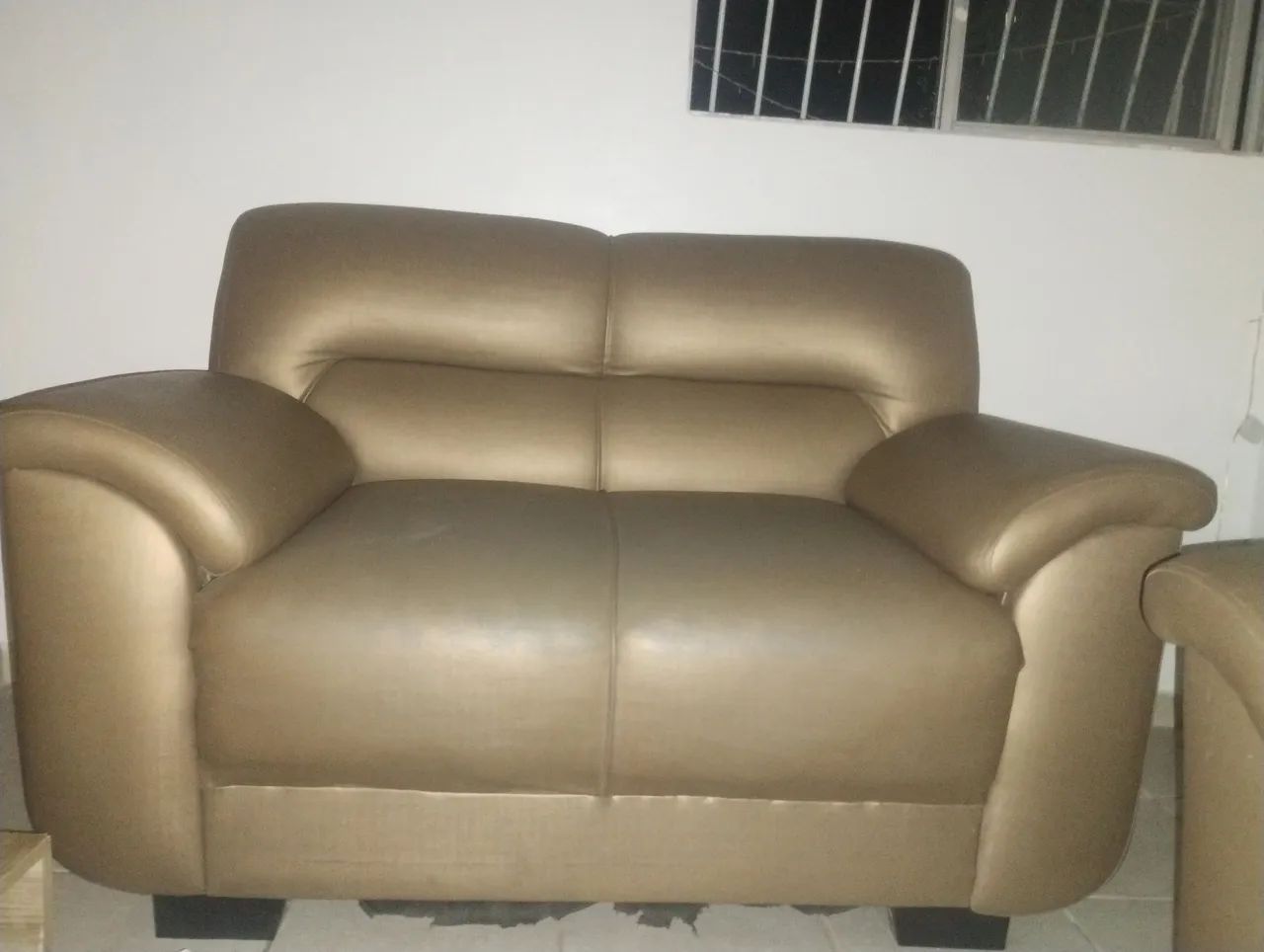 Sofá em courol acolchoado  - Foto 3