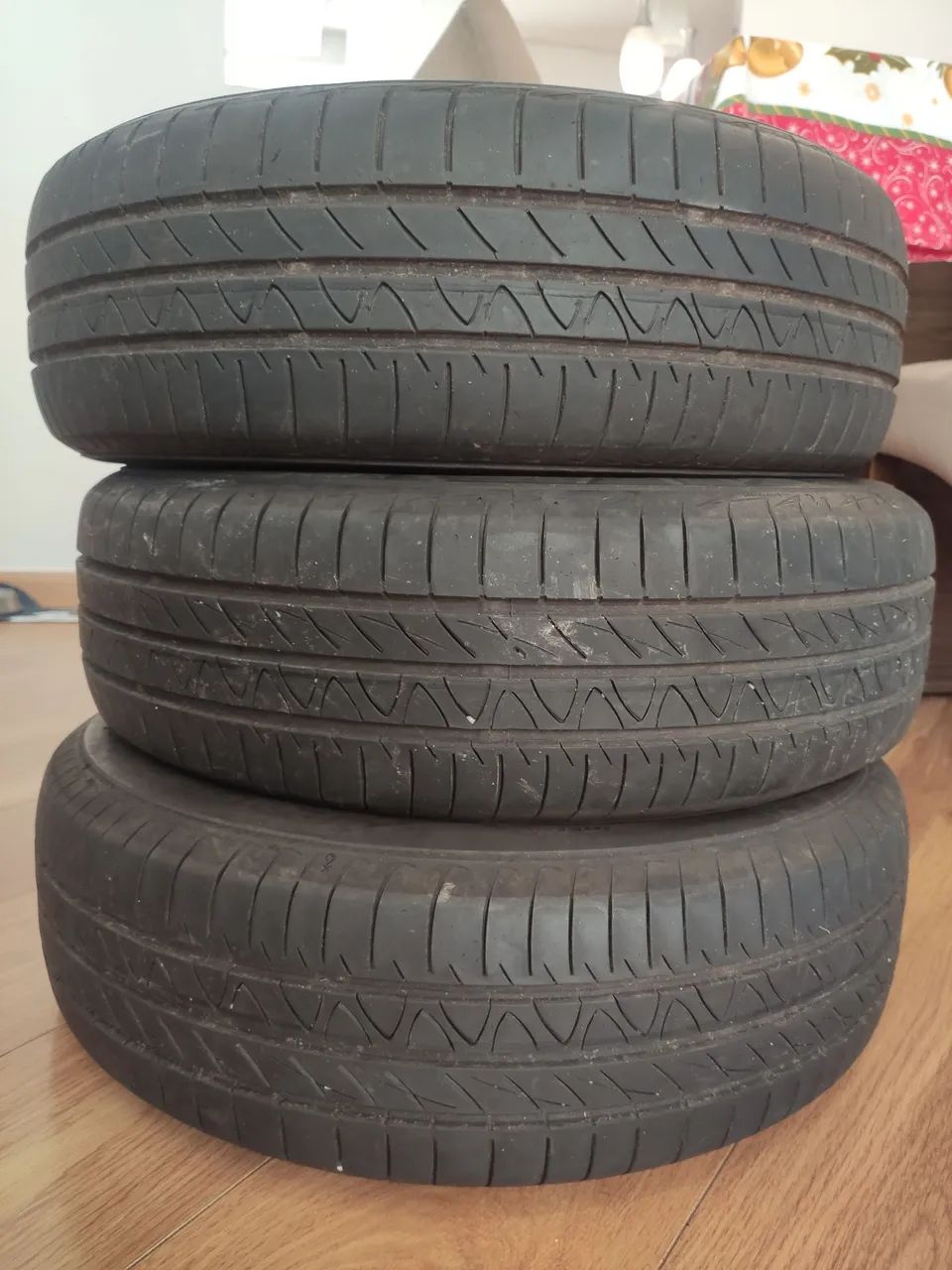 Pneu Continental PowerContact2 175/65 R14 - Foto 2