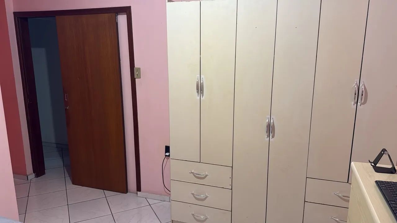 Alugo quarto em apto mobiliado  - Foto 2
