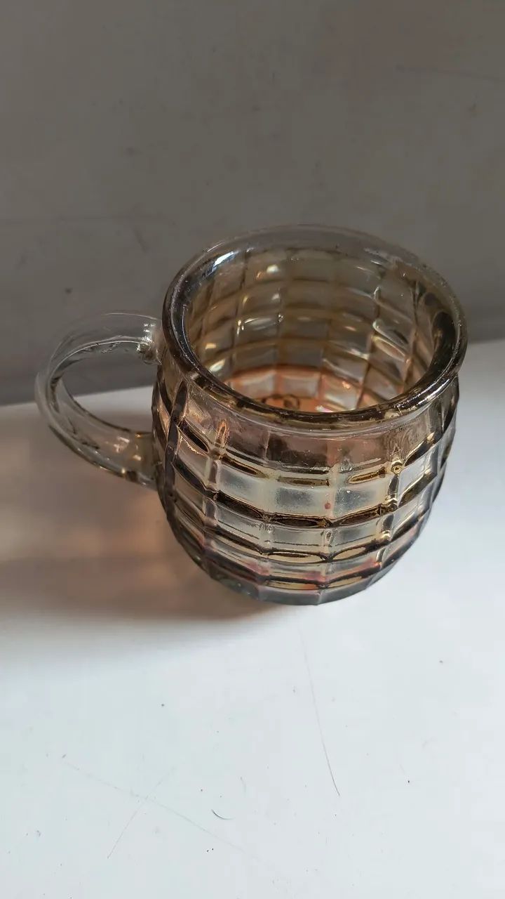 Caneca antiga em vidro - Foto 2