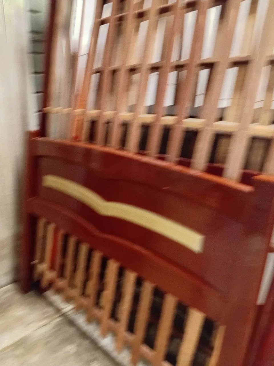 Cama de casal de madeira - Foto 2