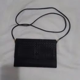 Bolsa carteiro cor preto feminino - Foto 2