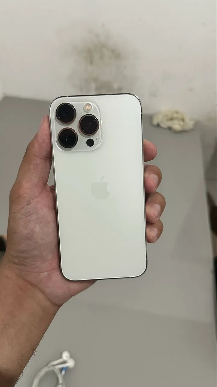 Vendo iPhone 13 Pro pra retirada de peças 