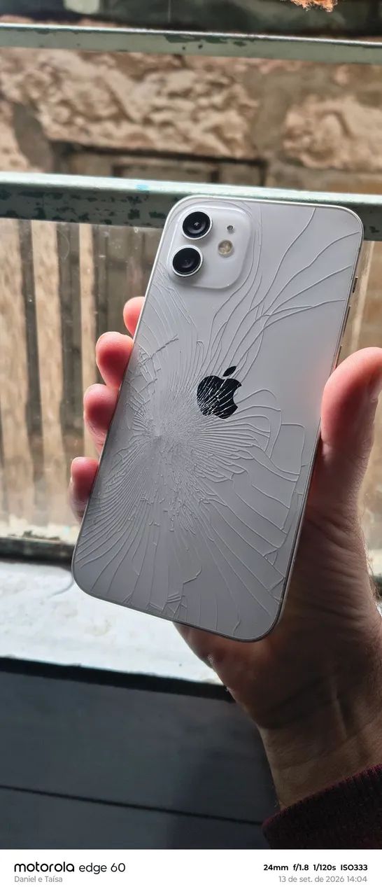 iPhone 12 pra sai logo 69 de bateria 64 GB  - Foto 4