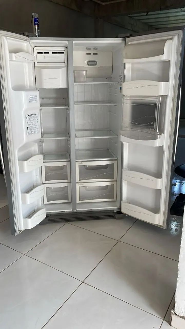 Geladeira Eletrolux Side by Side - Foto 5