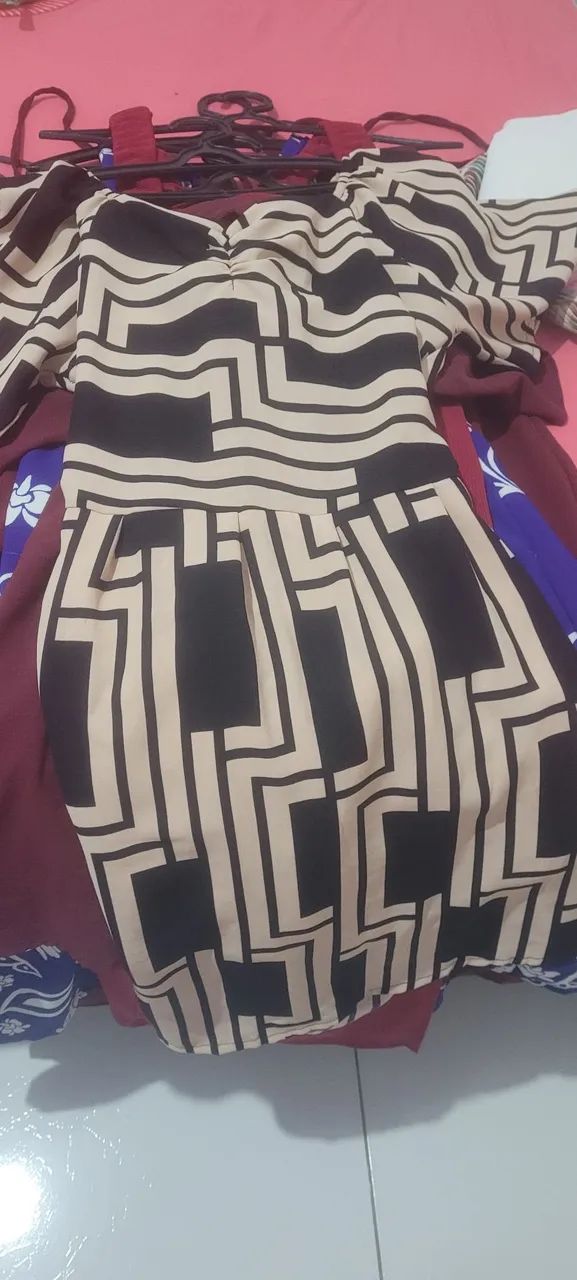 Roupas semi novas