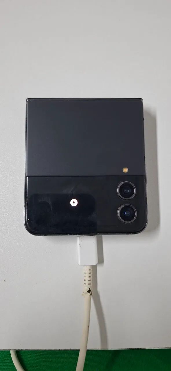 Celular Samsung Z flip 4 8g ram 256g - Foto 5