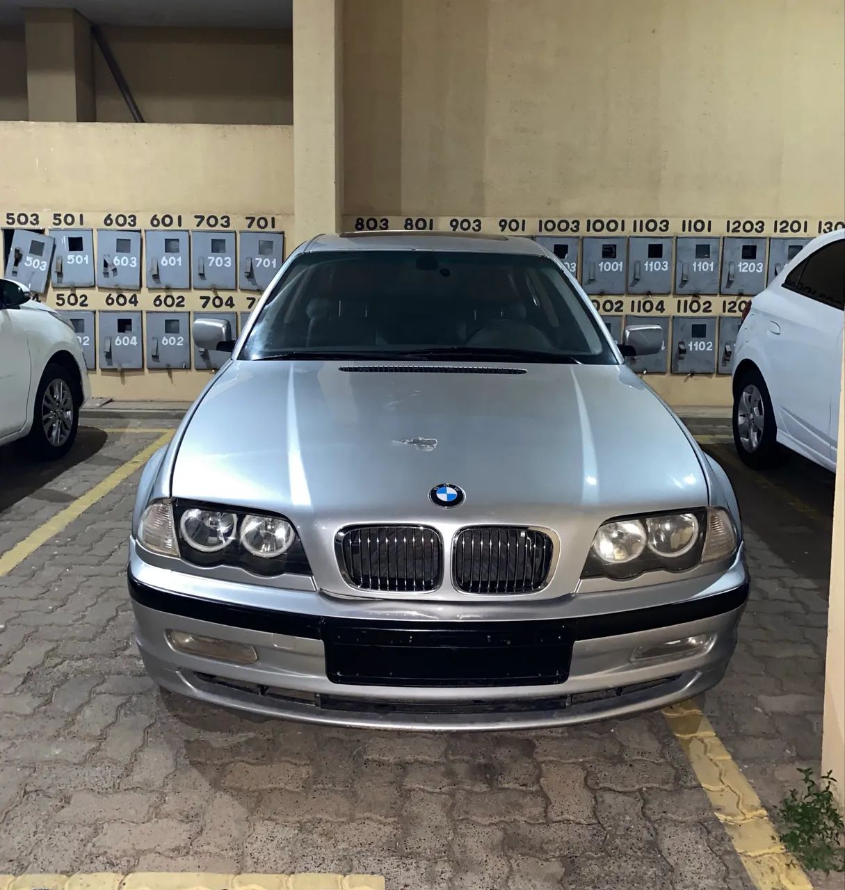 BMW 323I A TOP Sedan 2001