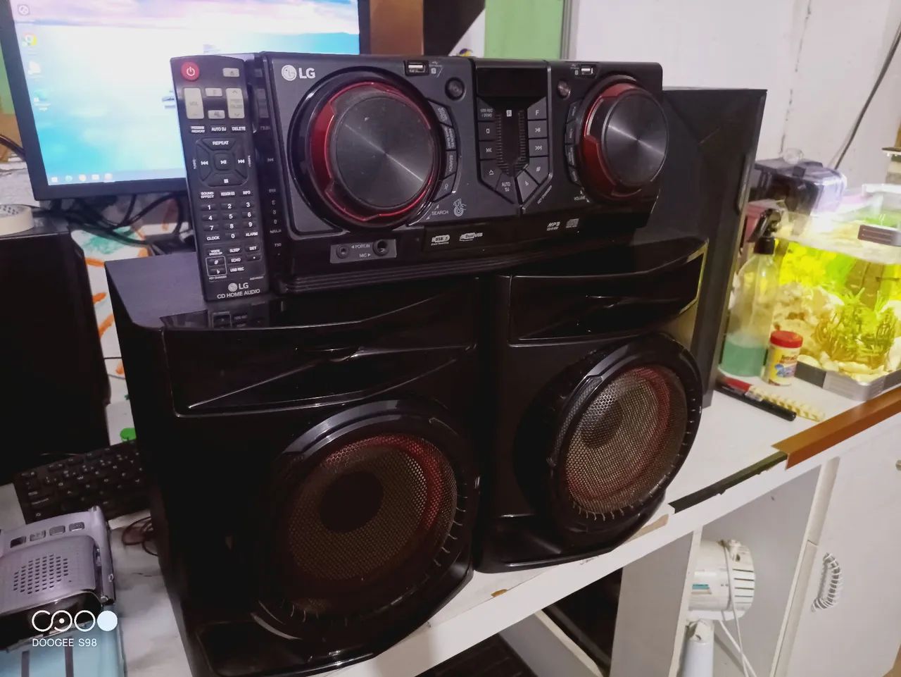 Vendo som LG completo (USB, bluetooth, ...)