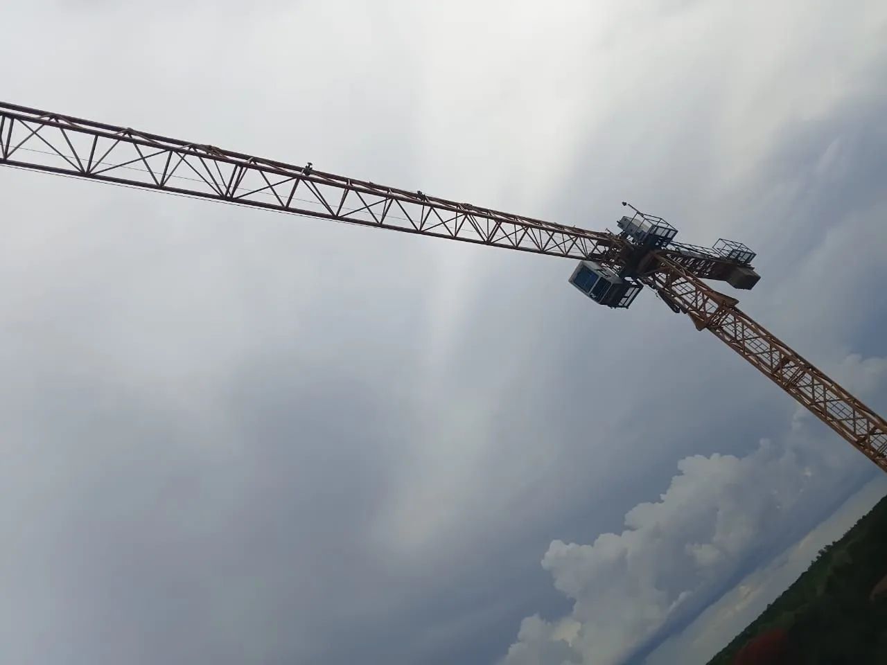 Grua liebherr  - Foto 2