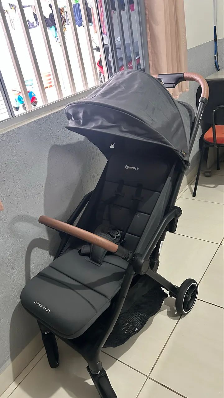 Carrinho de bebê Safety 1st Spark Plus - Impecável - Foto 3