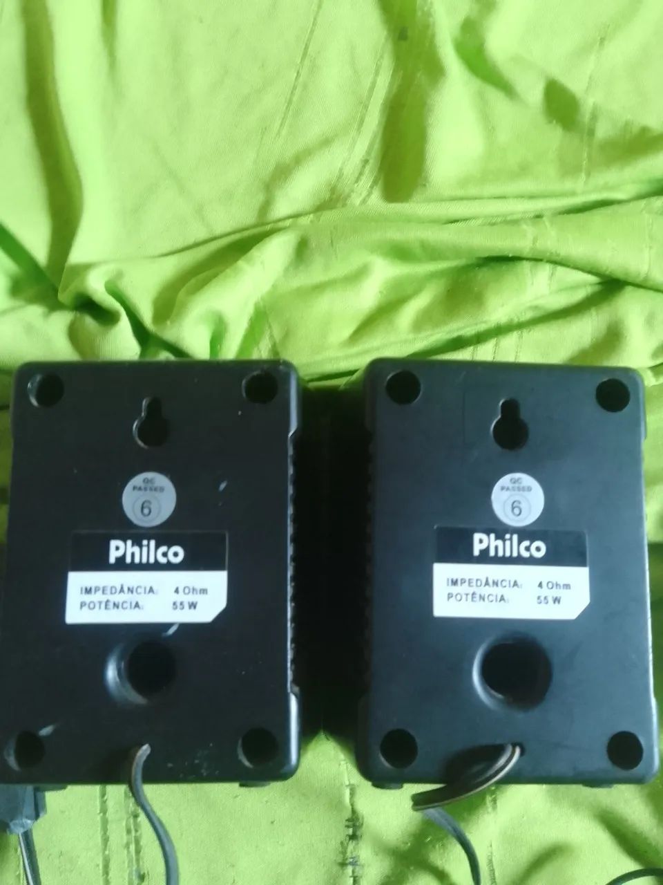 Estou vendo duas caixas Philco pequena  - Foto 2