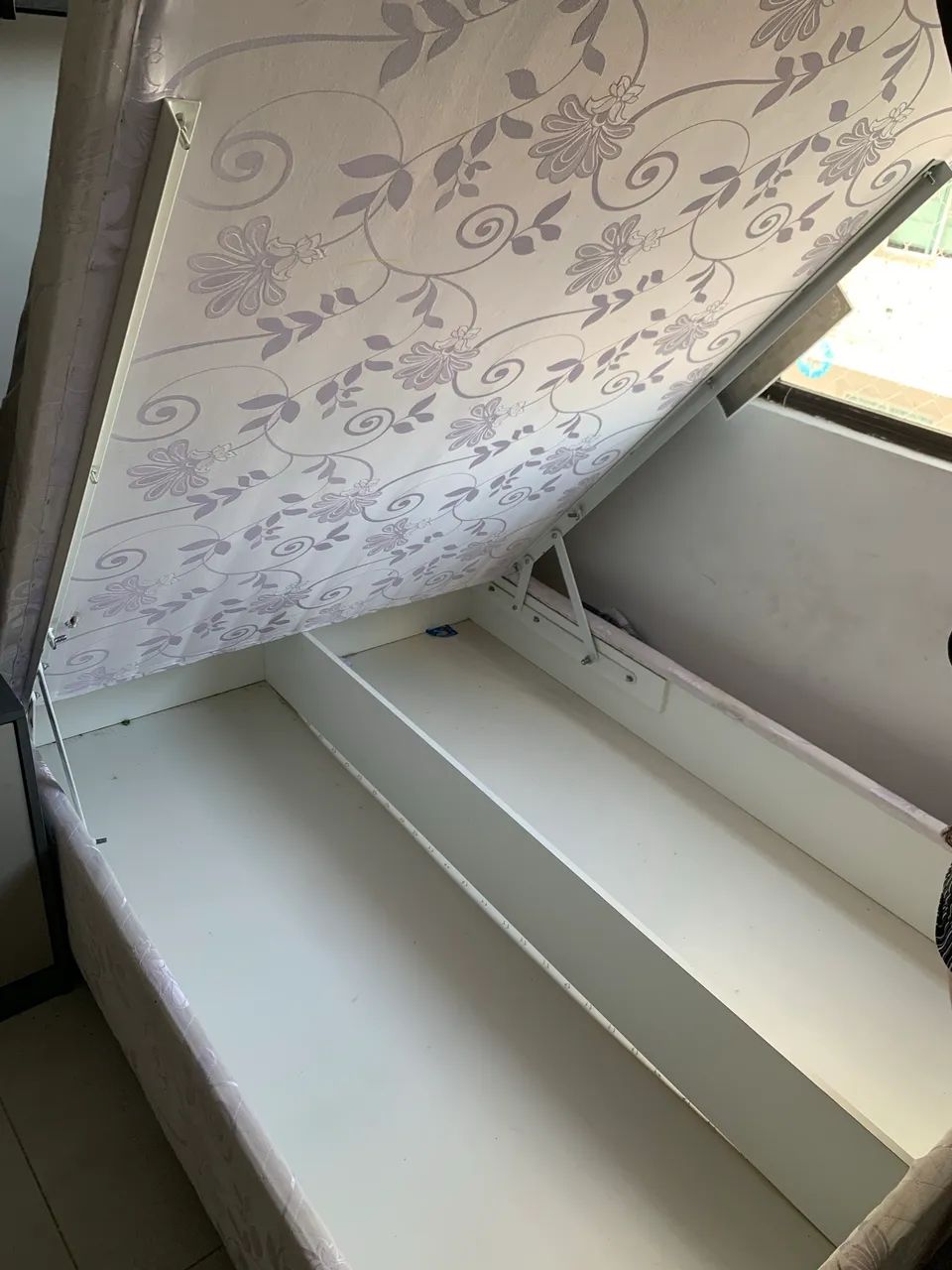 Cama box e colchão 