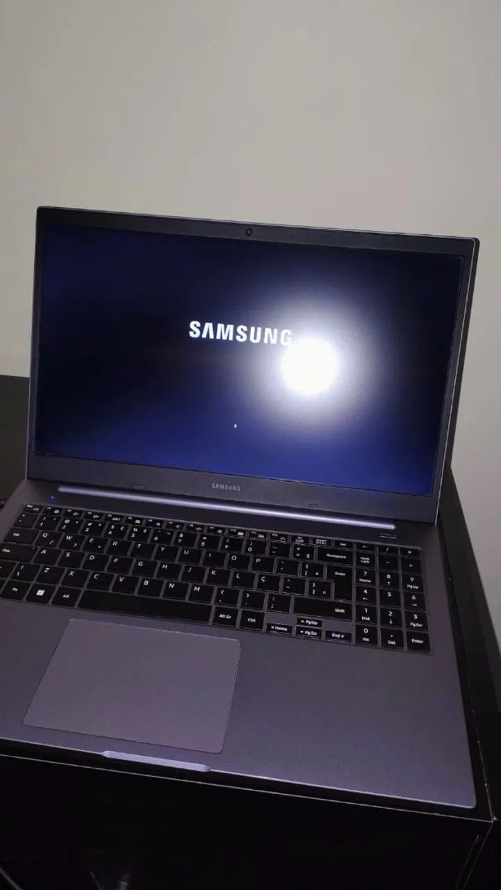 Vendo notebook Samsung Book (modelo 550XDA). - Foto 5