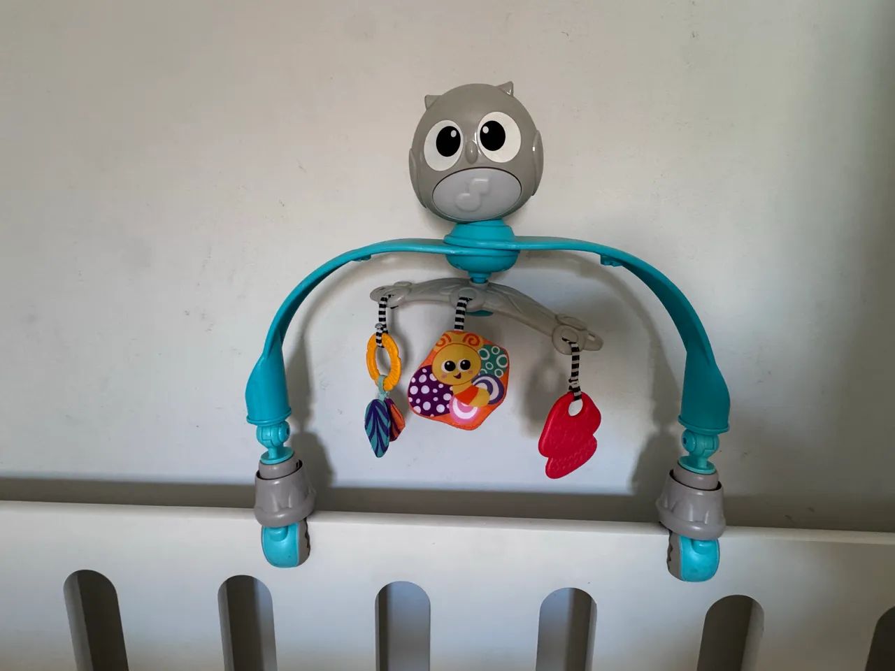 MÓBILE MUSICAL AMIGA CORUJA 2 em 1. 