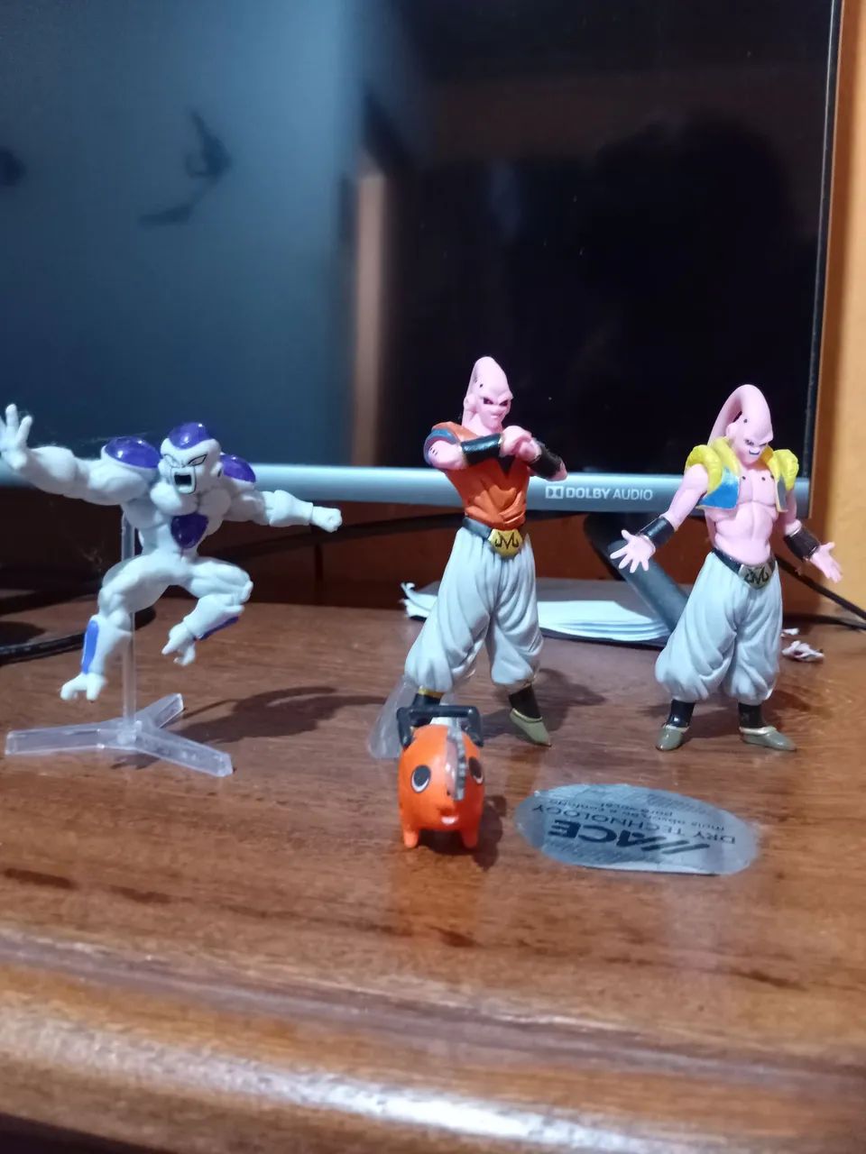 Conjunto de action figure (majin boo e freeza)