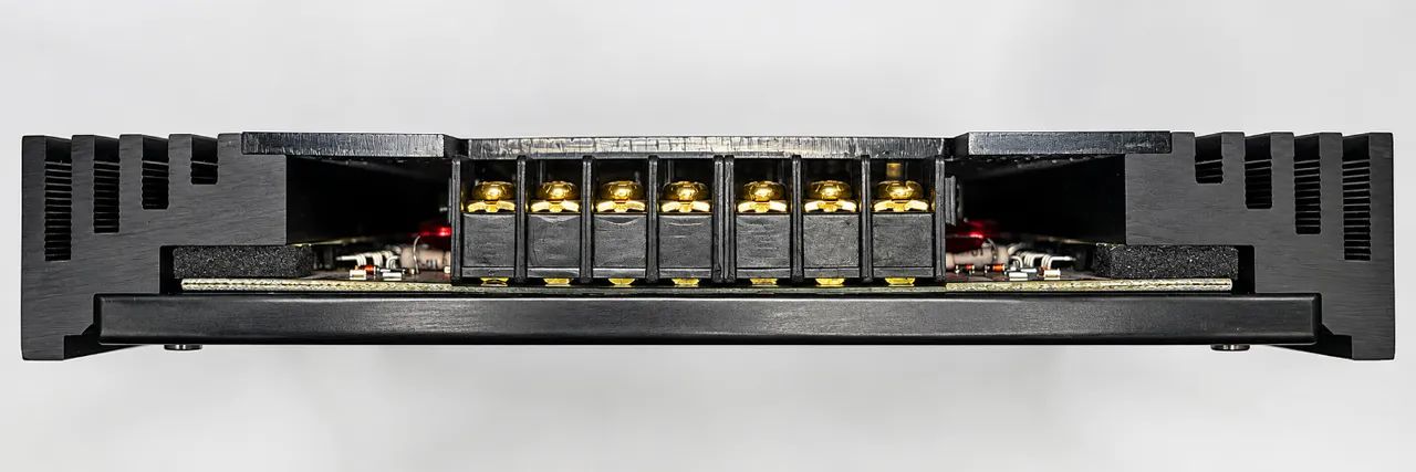 Amplificador Helix HXA 40 MKII - Módulo de Som Automotivo 4 Canais