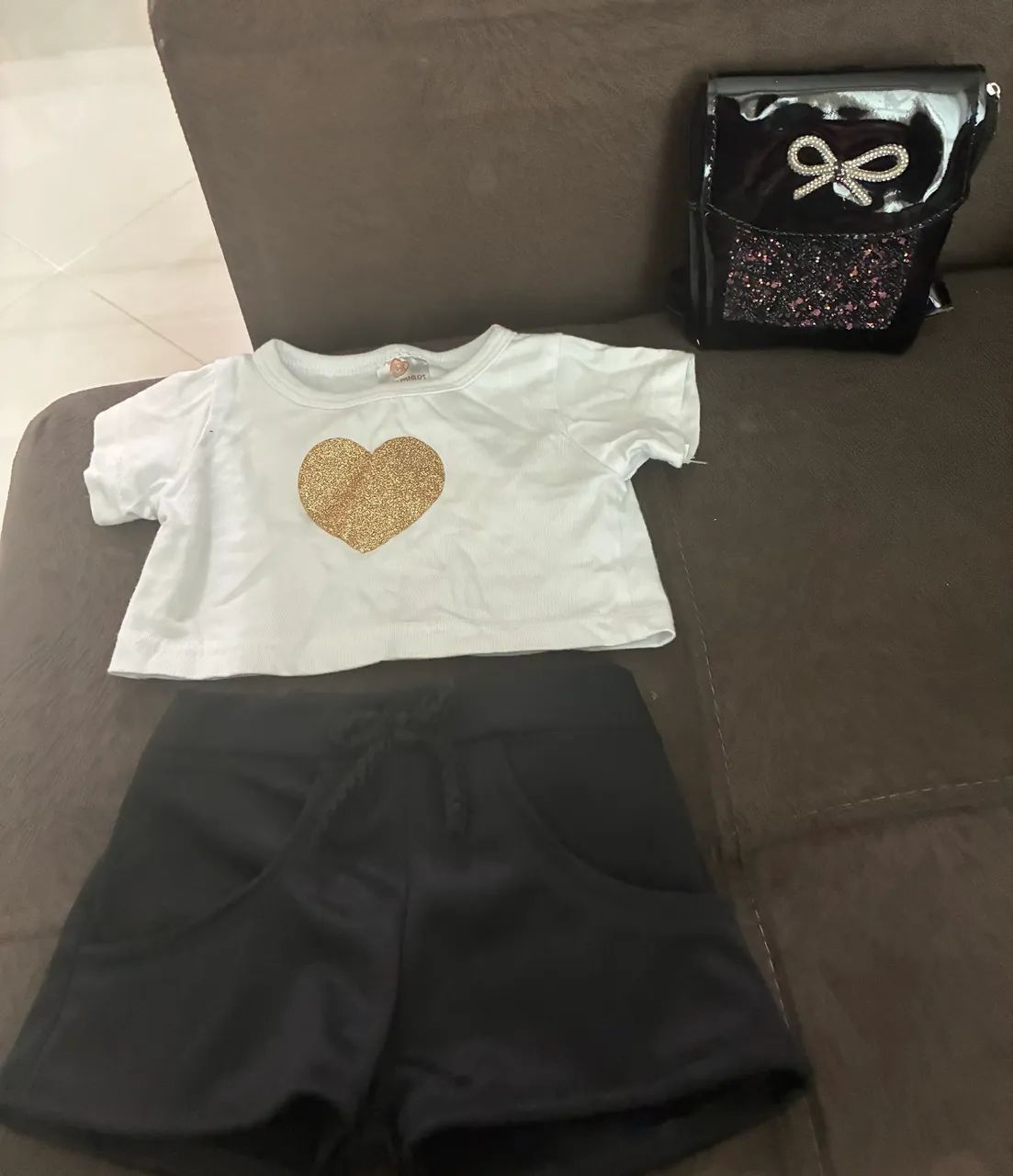 Conjunto de roupa Criamigos