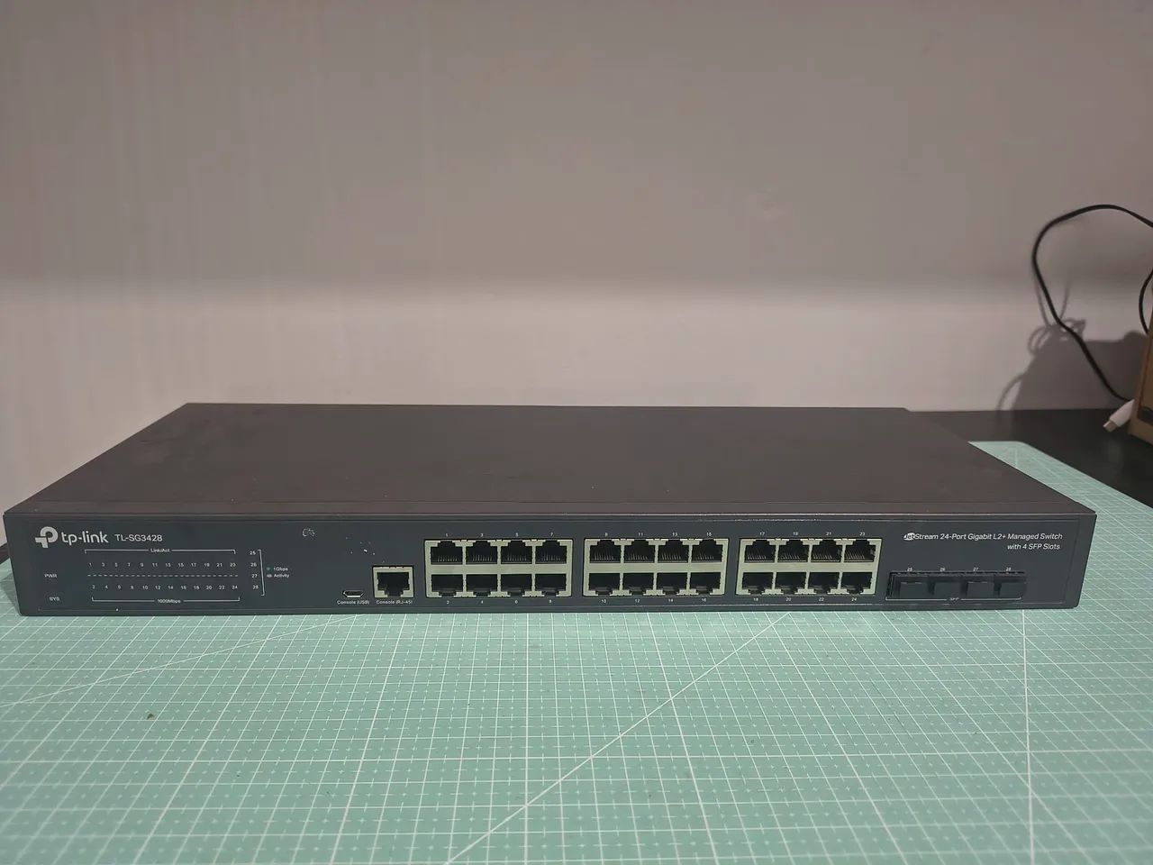 Switch TP link TL SG3428 24 portas funcionando perfeitamente  - Foto 3