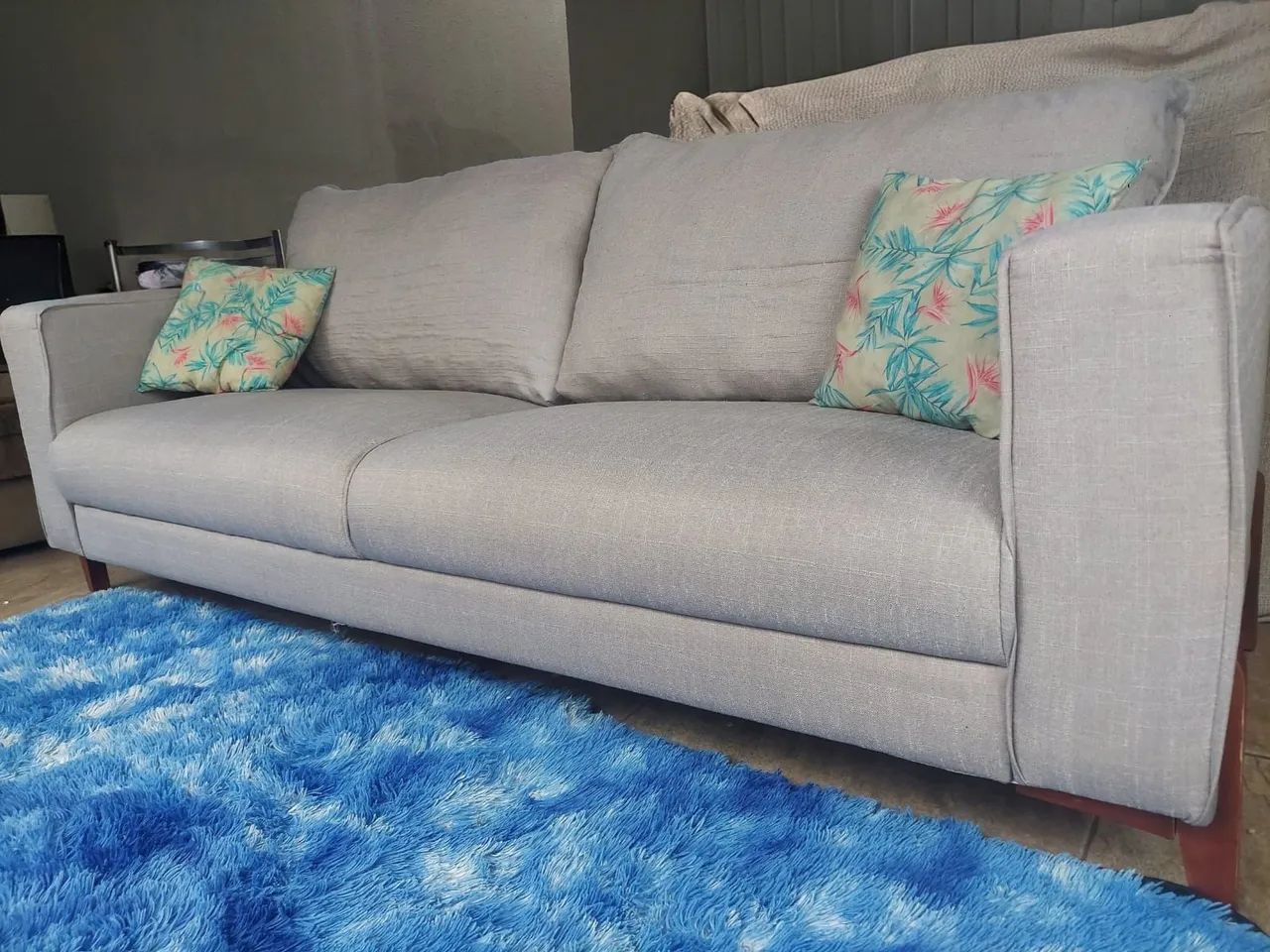 VENDO  SOFA TECIDO EM LINHO